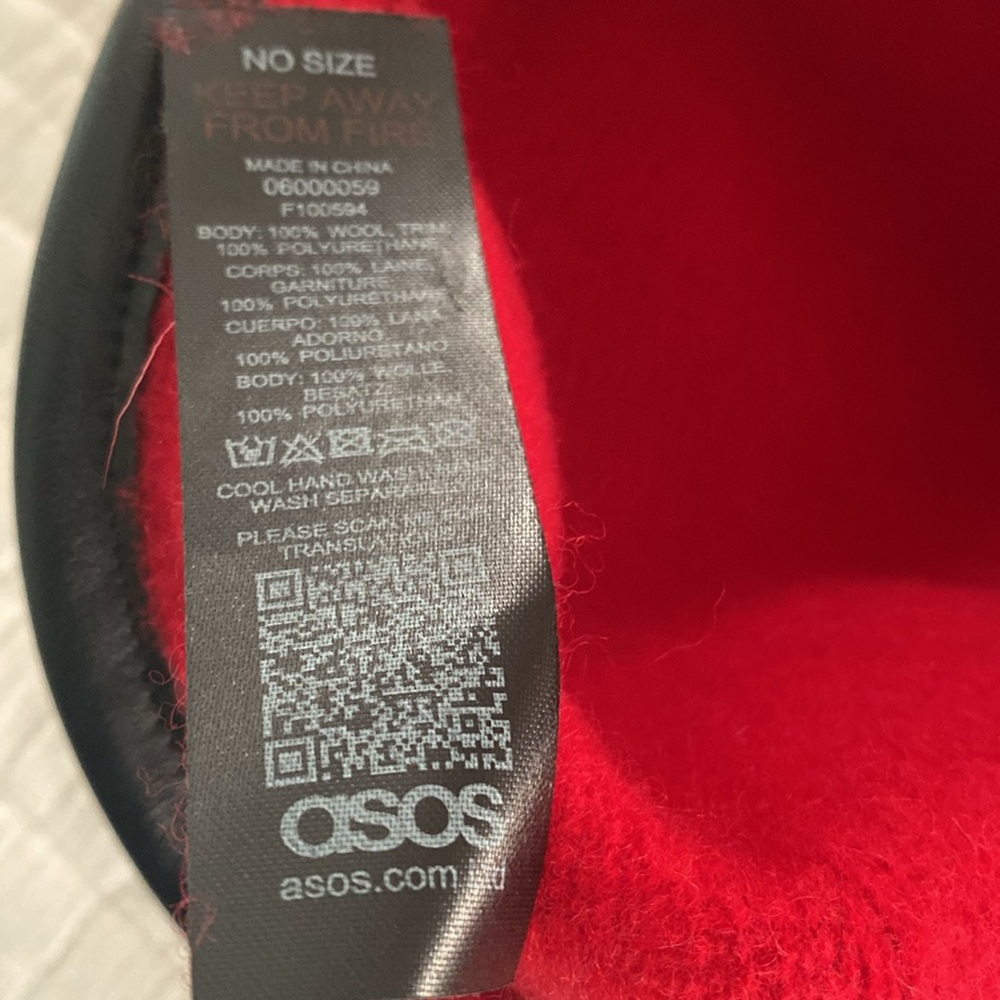 ASOS Red Beret - Picture 5 of 5